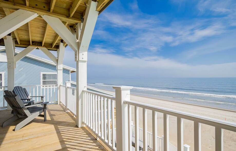 Beautiful... Vacation rental home in Oak Island, NC settings>site